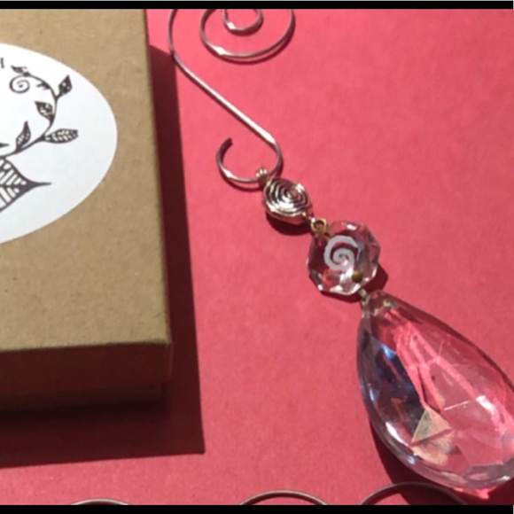 Vintage Crystal Spiral Ornament II - Picture 6 of 8